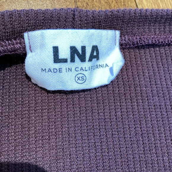 LNA Size: XS Shoulder Cut-Out Long Sleeved Tee Burgundy - Picture 2 of 4